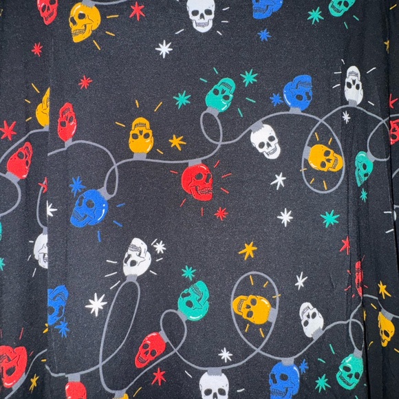 Torrid 💀Skulls Christmas Lights💀 Super Soft Sleep Pajama Longer Shirt 💀 - Picture 6 of 8